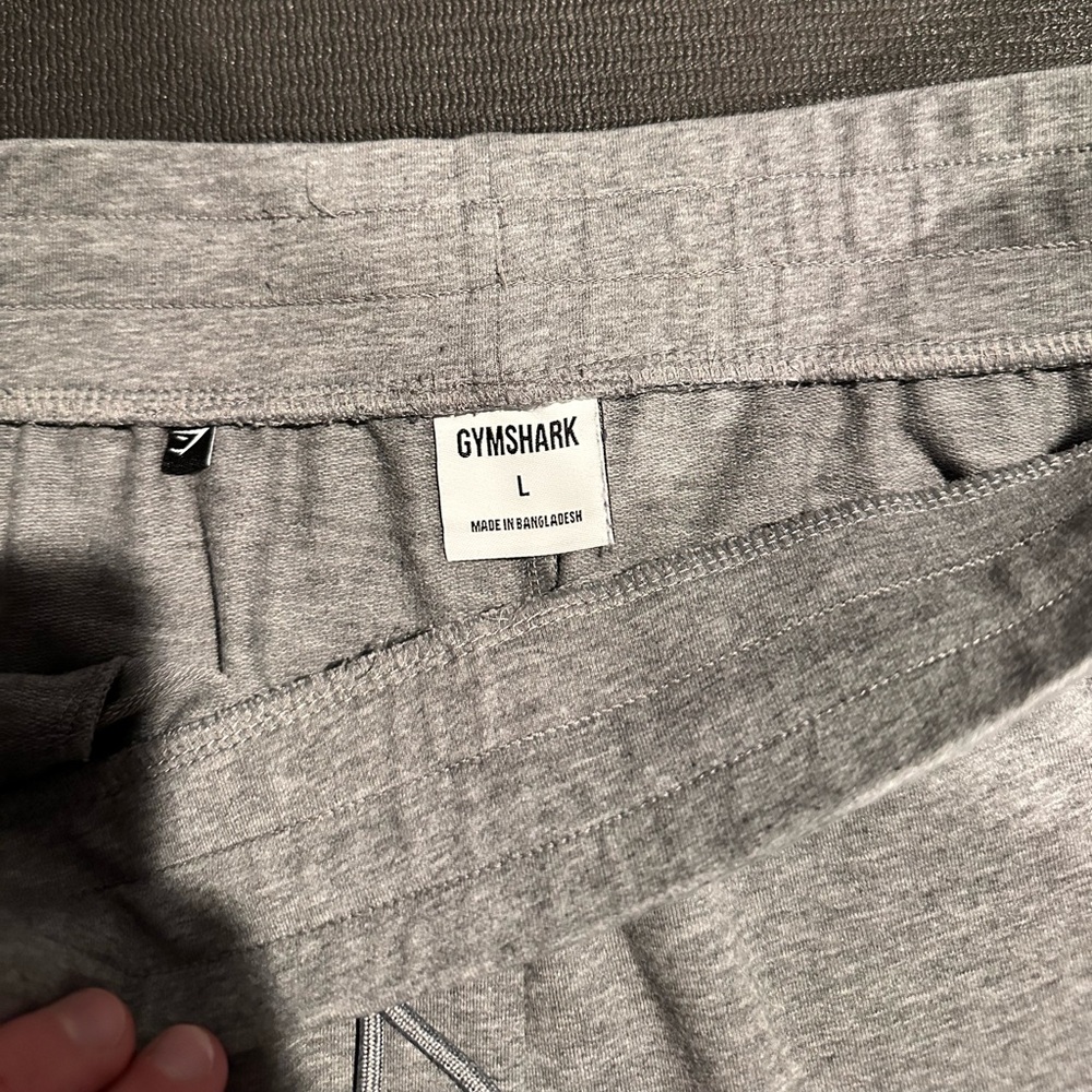 GYMSHARK JOGGERS - Picture 2 of 2